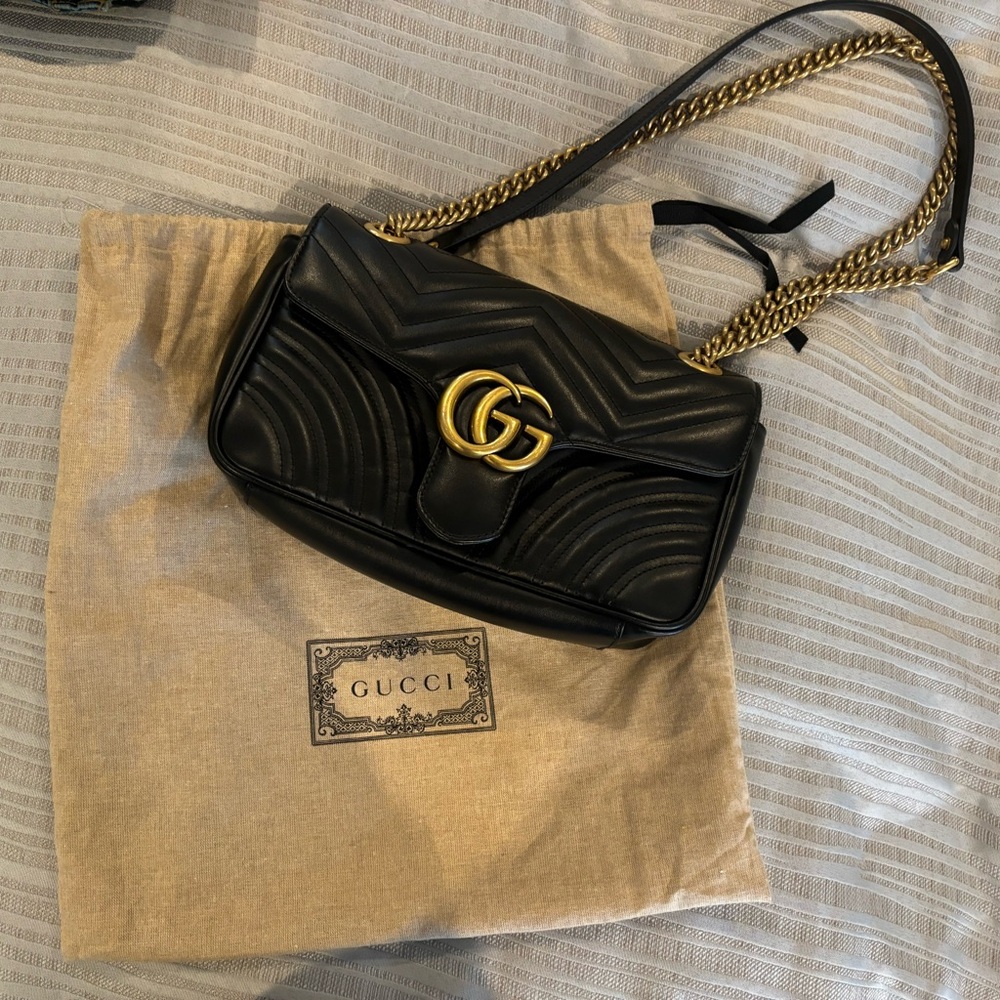 💯 Authentic Gucci Marmont shoulder bag.  Mint condition - Picture 2 of 7